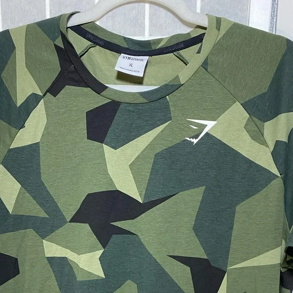 Gymshark CRITICAL T-SHIRT
Slim Fit - Picture 11 of 11